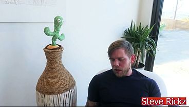 Duas terapeutas sexuais com seios enormes fazem extração de esperma! Steve Rickz, Aderes Quin, Chloe Kreams