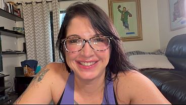 Madrasta travessa Ansley May em cena quente