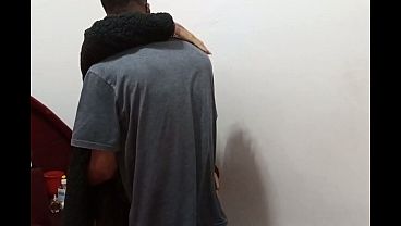 Meu vizinho me dá uma foda gostosa