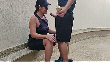 Gordinha safada sendo dominada por amigo de trabalho