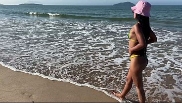 Só eu, as ondas e o sol me aquecendo